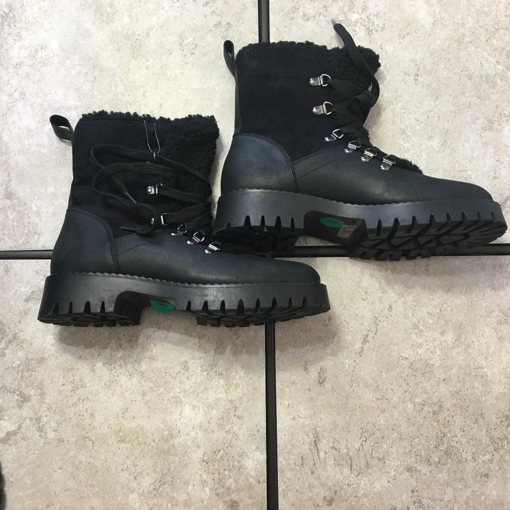 Bootlegger Black Leather and Sherpa Combat Boots Size 8 NWT